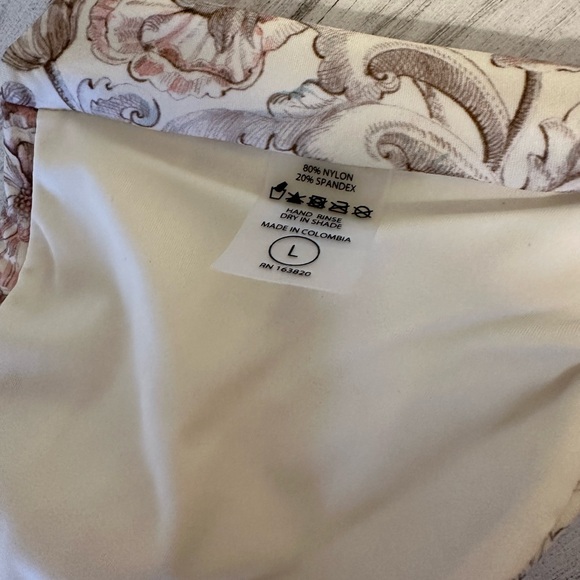 MONTCE Bikini Set - Picture 11 of 11